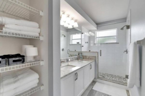 Elegant Comfort - Newly Updated 3BR with Cozy Master Suite - Pet Friendly